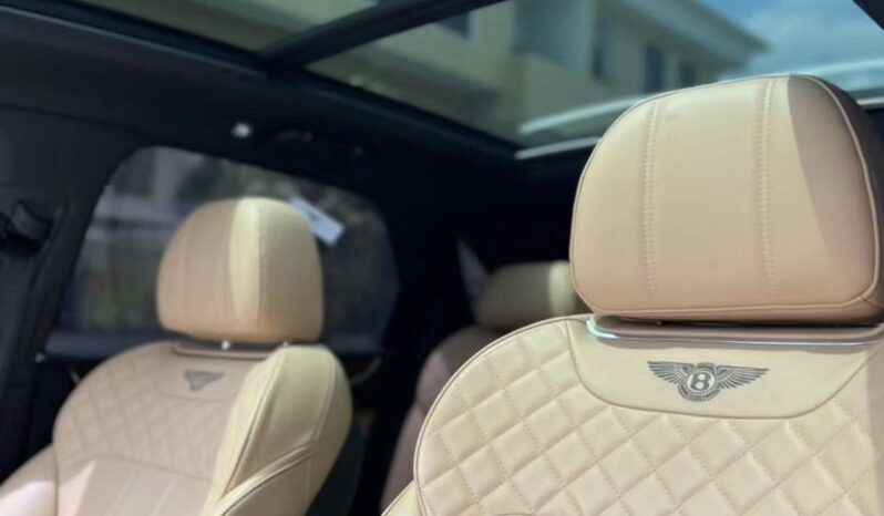 
								Foreign Used 2019 Bentley Bentayga full									