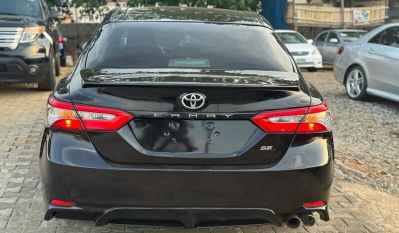 
								Naija Used 2018 Toyota Camry full									