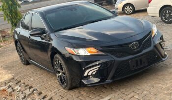 
										Naija Used 2018 Toyota Camry full									