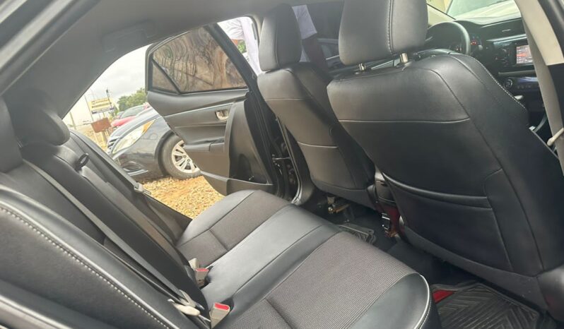 
								Naija Used 2015 Toyota Corolla full									