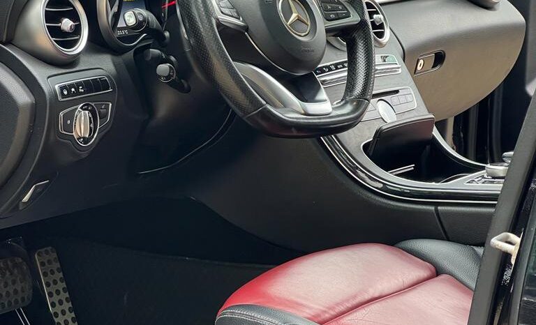 
								Naija Used 2015 Mercedes-Benz C 400 full									